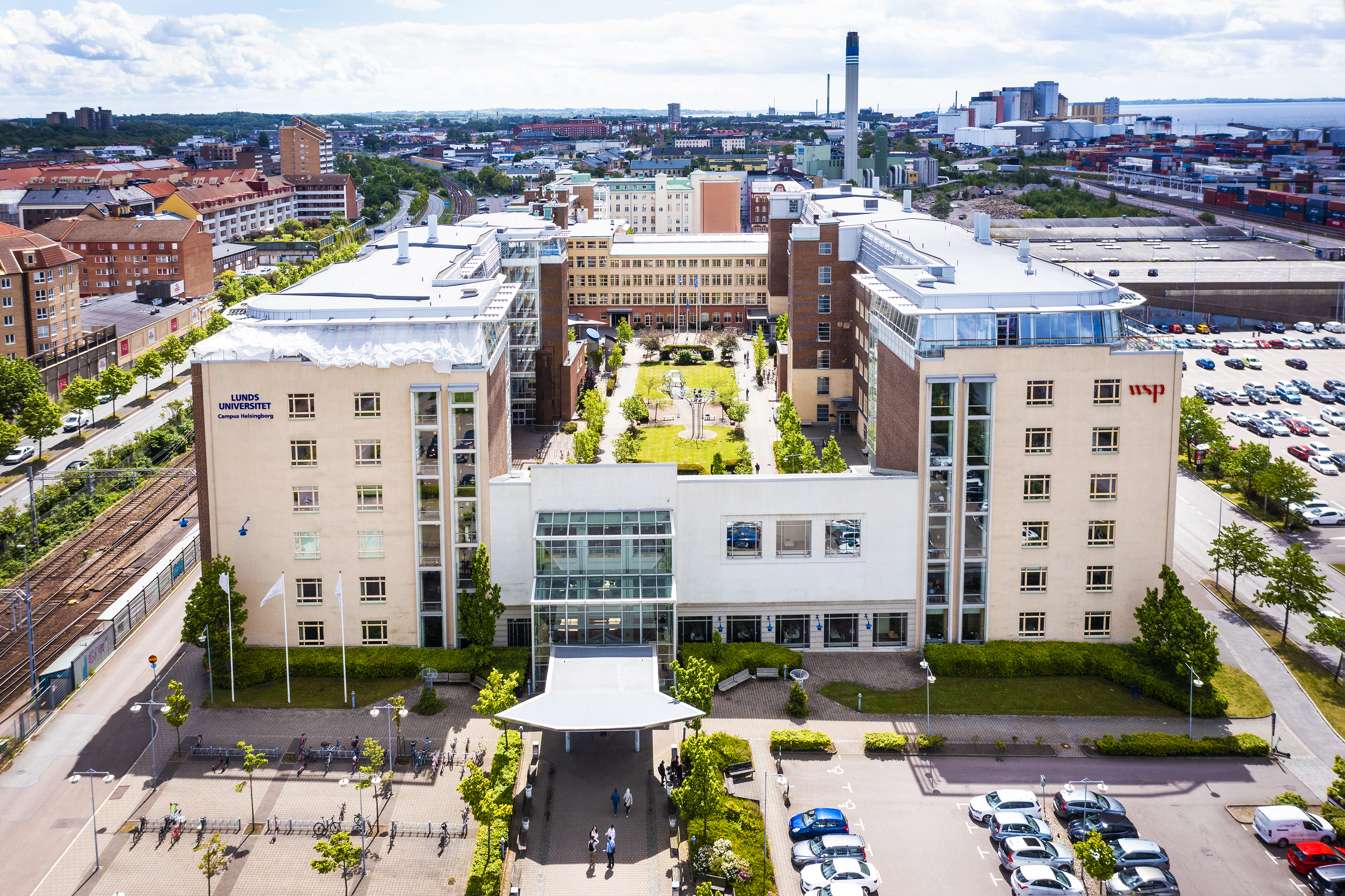 Flygbild över campus. Foto. 